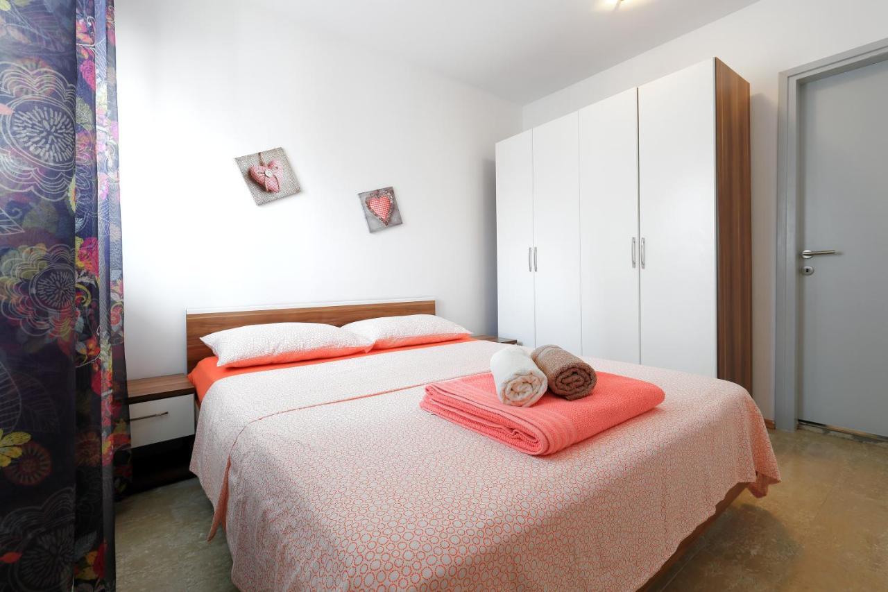 Apartman Don Паг Екстериор снимка