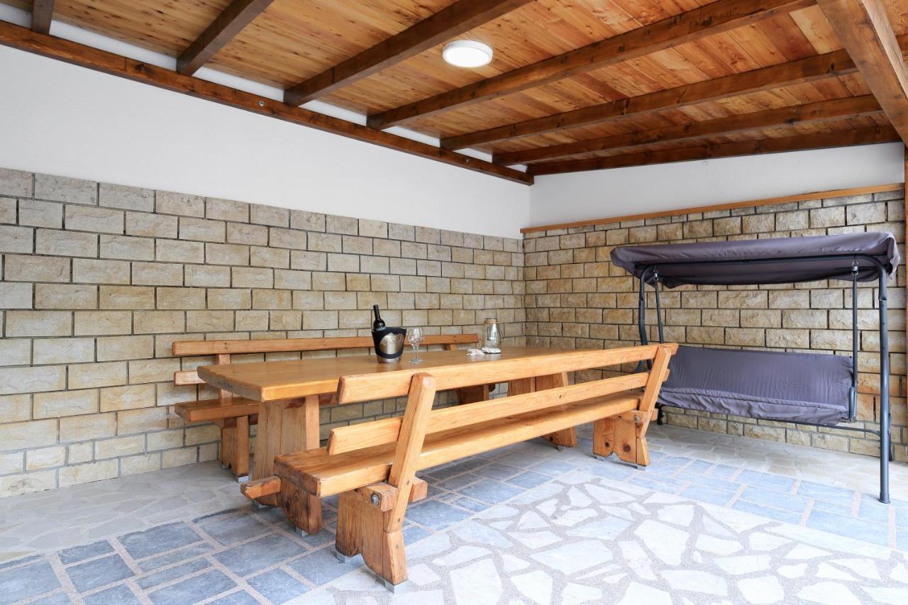 Apartman Don Паг Екстериор снимка