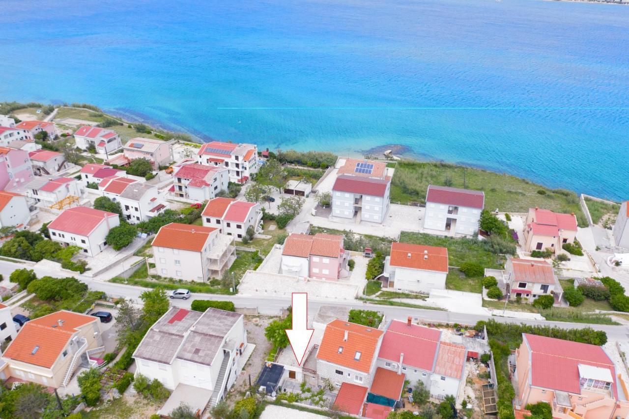 Apartman Don Паг Екстериор снимка